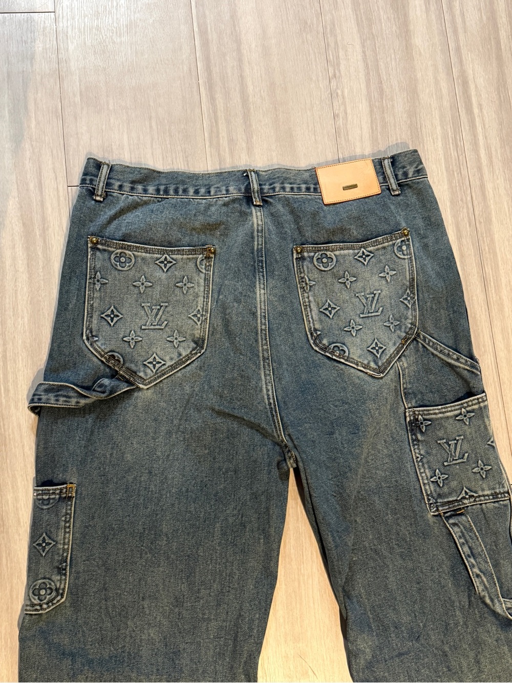 LV Embroidered Denim Carpenter STRAIGHT LEG Jeans Blue SIZE 36 - Picture 3 of 11